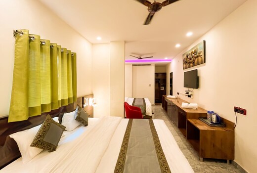 Namaste Benares VNS