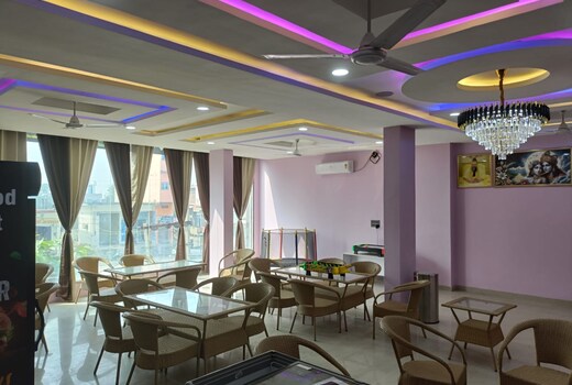 Hotel Aashiyana Palace