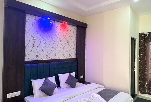 Maa Bhawani HomeStay Katra