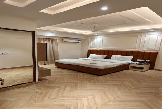Hotel Royal Mirage - Pitampura