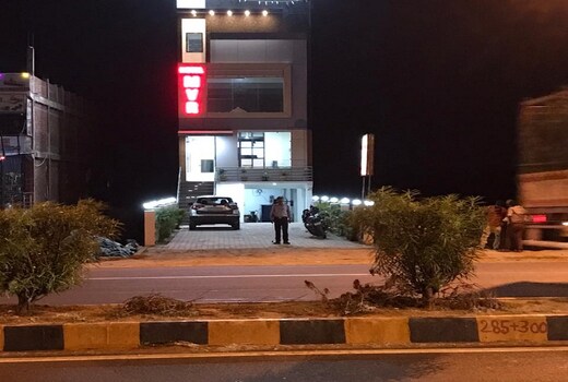 Hotel MVR , Gorakhpur
