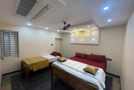 SUNRISE LUXURY ROOM STAY