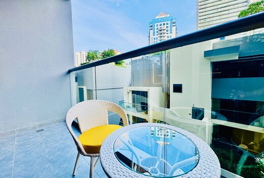 Modern Studio Near Burj Khalifa Business Bay