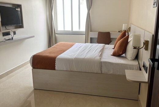 Ustay Hotels Madhapur