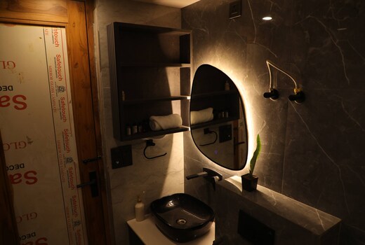 Modern 2BHK AC wi fi Kitchen