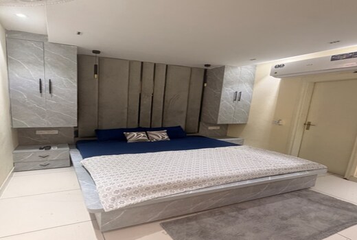 Vogue Lavish Stay With Full Power Backup
