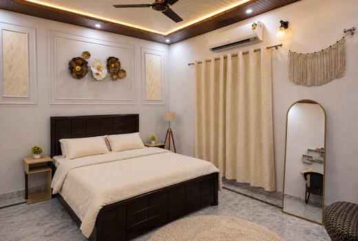 PalmVista Luxury villa Stay in Greater Noida