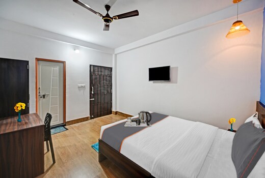 Hotel O Madison Blue