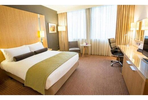Crowne Plaza London Ealing