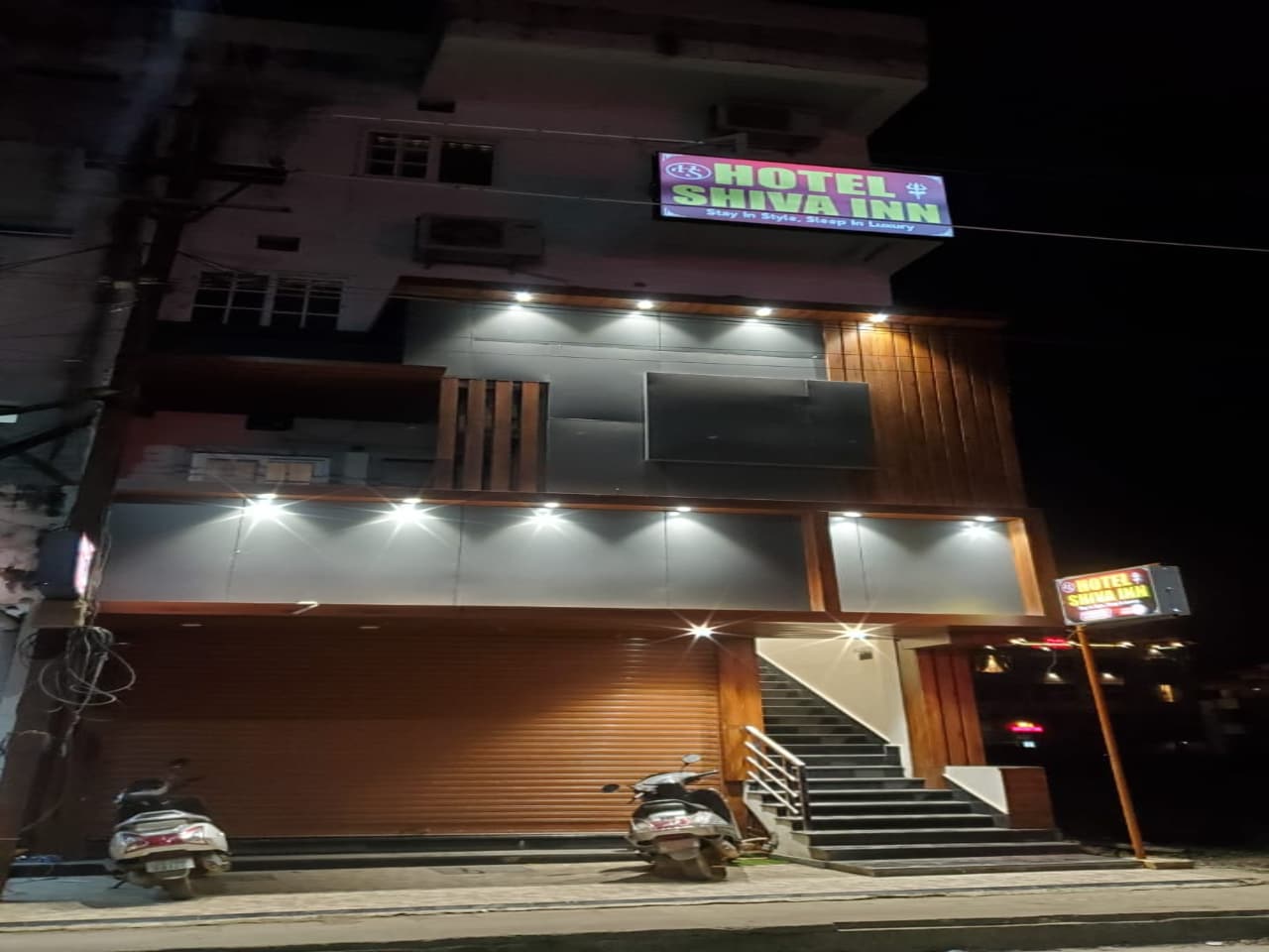 HOTEL SHIVA INN