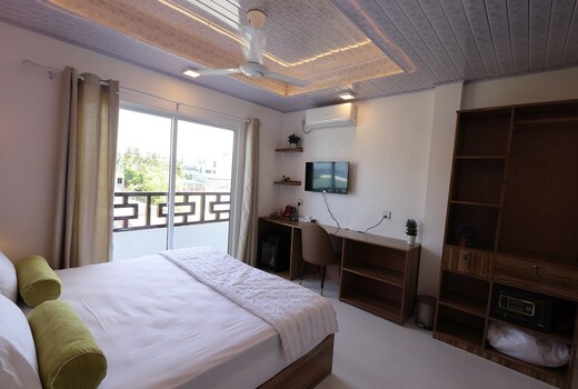 Batuta Maldives Fourson