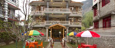 Holiday Heaven -Pure veg Hotel Walking to Mall Road