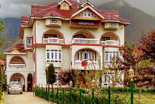 Exotic Palace Home Stay