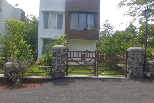 Destination A1 32 Villa