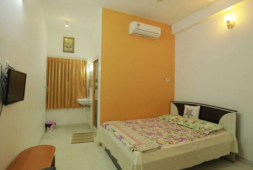 Sri Sai Vikas Lodge