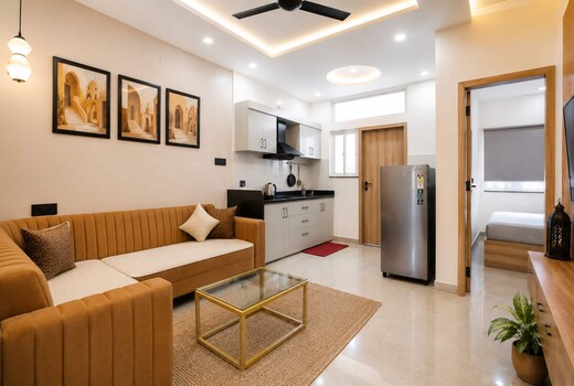 Romantic Boho Retreat | Designer 1BHK | Free WiFi & Parking