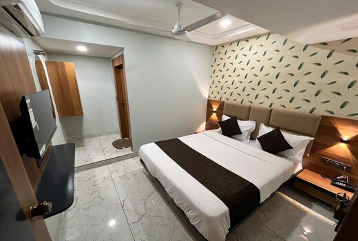 Hotel Moon Light Isanpur Ahmedabad