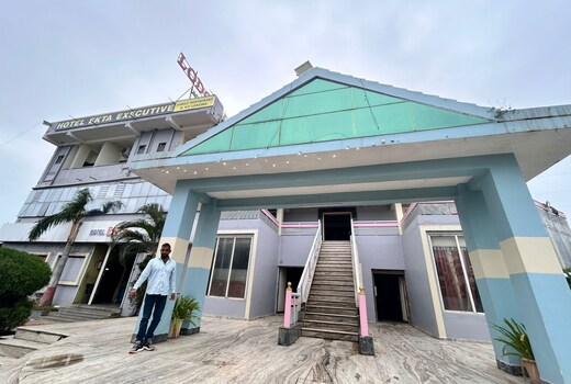 Hotel Ekta Executive