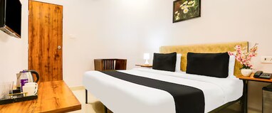 HOTEL V