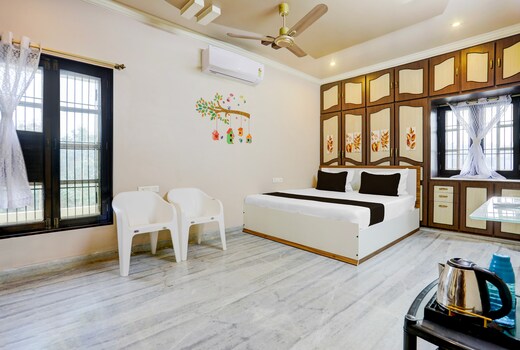 OYO 836473 MP GUEST INN