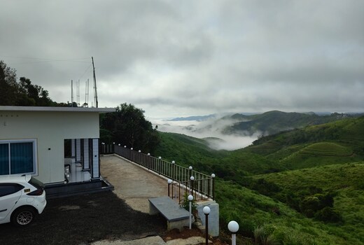 Mayflower villa 3BHK Stay with Valley View