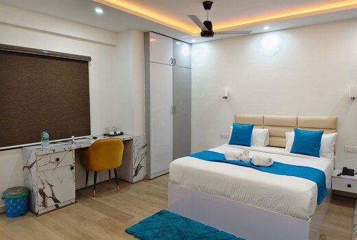 Niharika Heights Luxury Hotel
