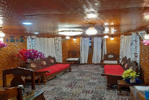 Houseboat Sea Palace