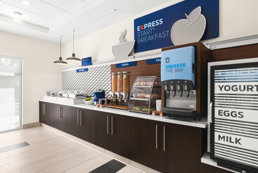 Holiday Inn Express Hotel & Suites Willows