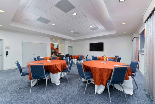 Hampton Inn & Suites by Hilton Shelby