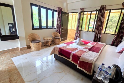 Shri Narayan Residency