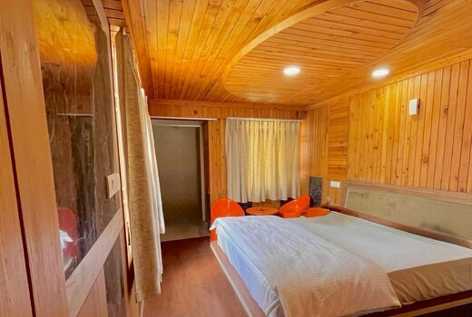 Hotel Chandrabhaga Pangi Valley