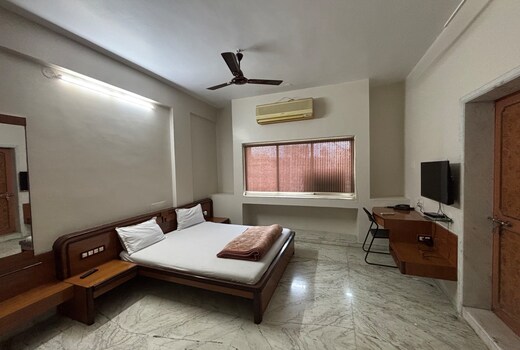 Hotel Nupur Talegaon