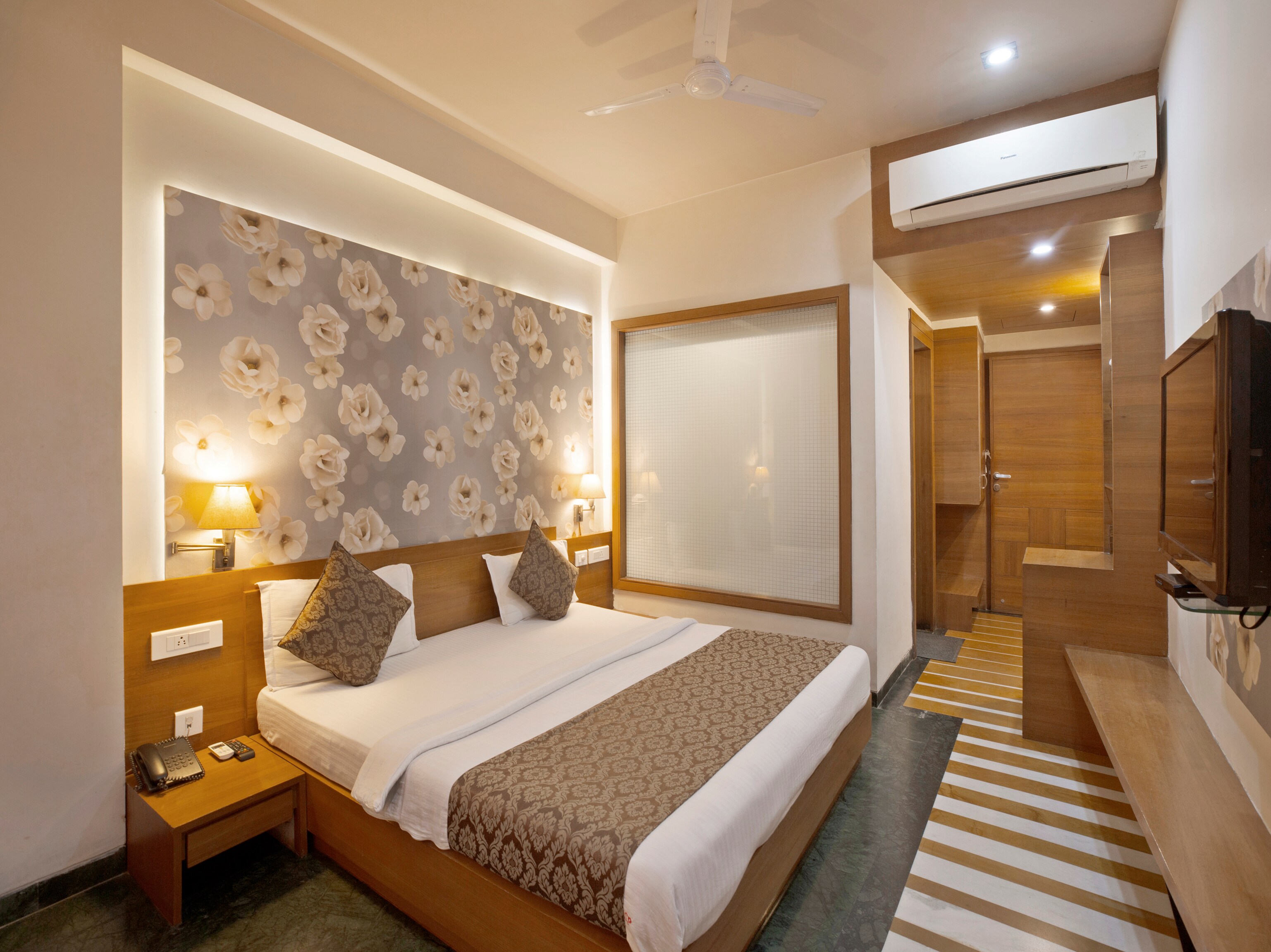 Hotel Shalimar Palace