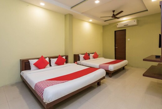 Hotel Mahalaxmi, Near Mahakal Temple