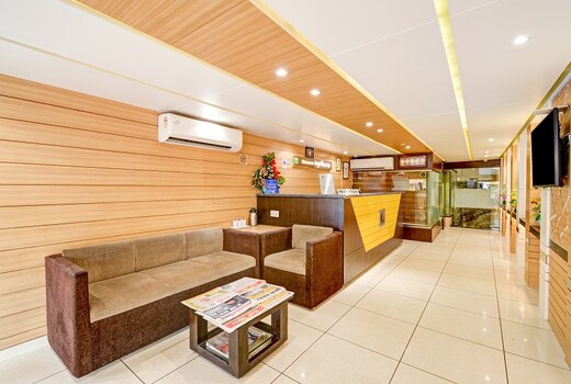 Hotel One Up