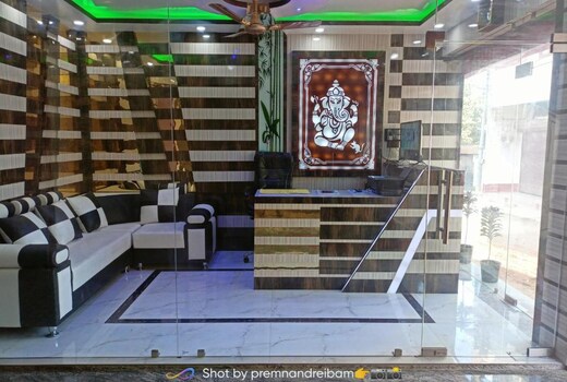 HOTEL OM GRAND