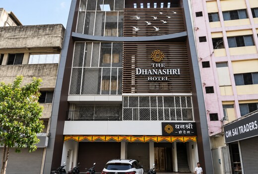 Hotel Dhanashri