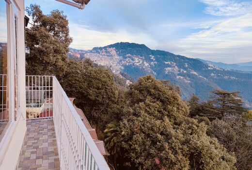 Akarshan Homes Entire 3 BHK Apartment
