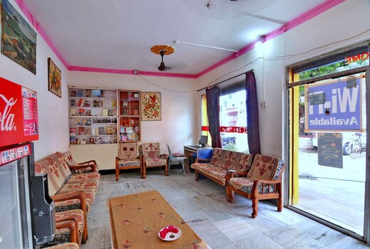 Hotel Yogi Lodge