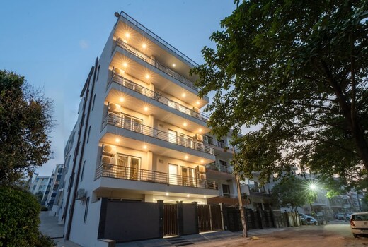 Sterling Abode Apartments @Artemis