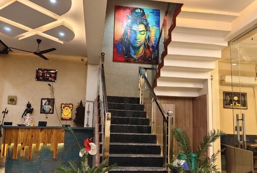 Hotel Belpatra - 150m from Ram raja Temple