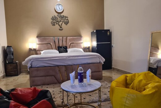 Aarnav Home a cozy villa