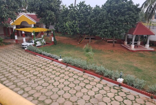 S S Farm | Rooms in a Villa
