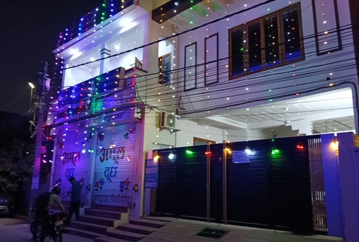 Nidhi Home Stay