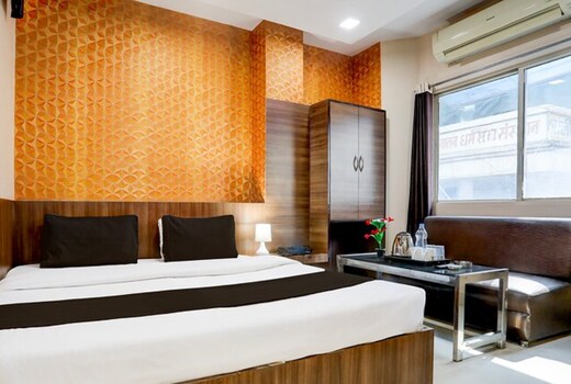 hotel swarat by BookingCare