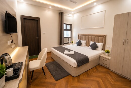 Nihaal Palace Stay Ayodhya