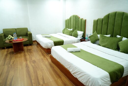 Hotel Grand Royal Sandhu