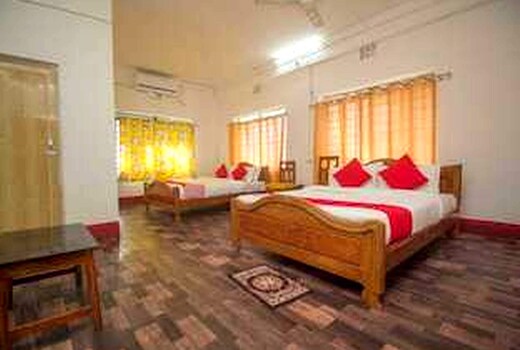 Hotel O Simrat