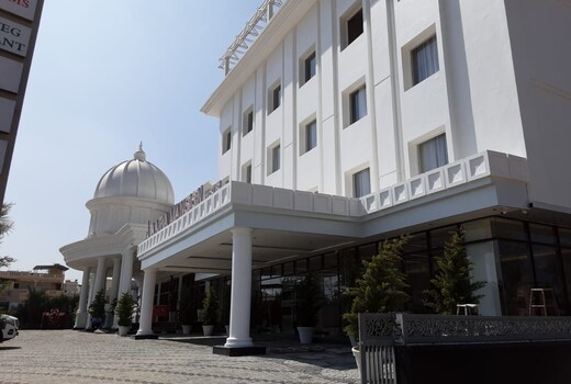 Aarya Mansion - V One Hotels