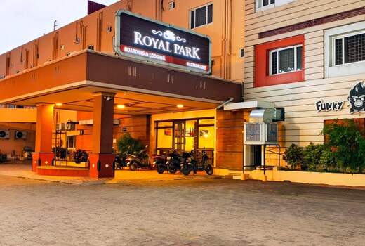 THE ROYAL PARK